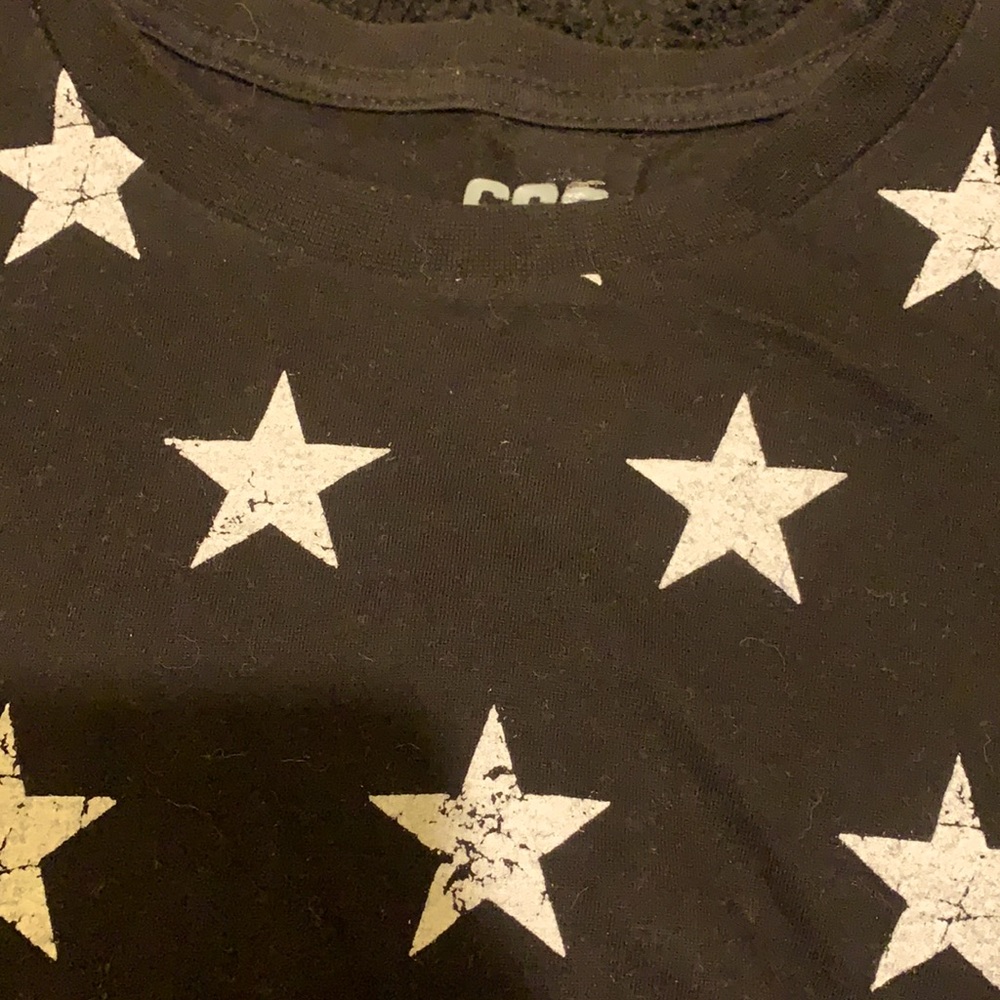 Men’s t-shirt size Medium